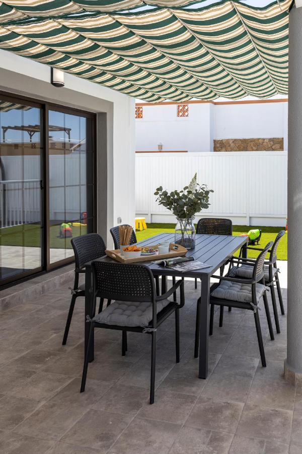 Ideal For Family Holidays, Near Beach And Golf- Casa James La Guirra 外观 照片